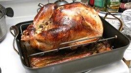 No one "eats like a bird" at Thanksgiving Day dinner
