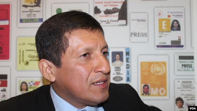 Víctor Isla, presidente del Congreso de Perú ofrece una entrevista a voanoticias.com de la Voz de América.