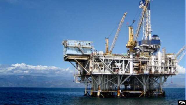 Plataforma petrolifera em Cabinda (Novo Jornal)