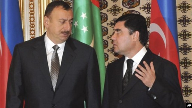 Prezidentlar Ilhom Aliyev, Qurbonguli Berdimuhammedov Ashgabatda ko'rishmoqda, 28-noyabr, 2008-yil.