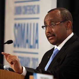 Prime Minister of the Transitional Federal Government of Somalia Abdiweli Mohamed Ali gestures during a press conference at The Foreign and Commonwealth Office in London, FILE February 23, 2012 .