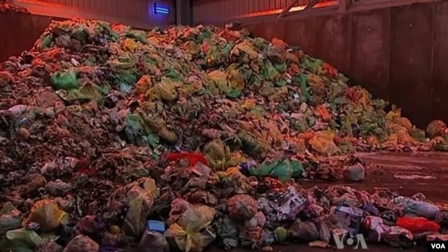 Milioni tona hrane na svetu budu bačeni svake godine. 
