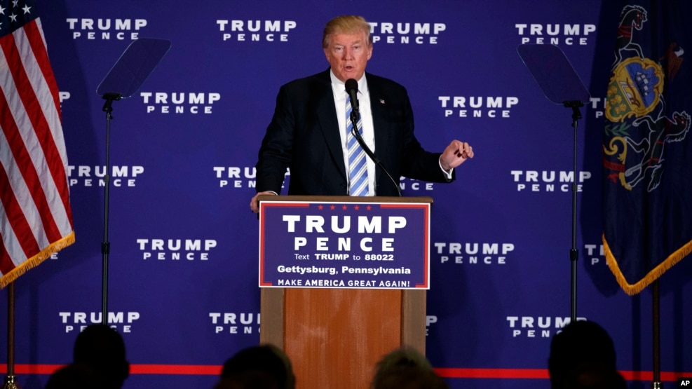 Ứng cử viên Đảng Cộng hòa Donald Trump phát biểu ở Gettysburg, bang Pennsylvania, ngày 22 tháng 10, 2016.