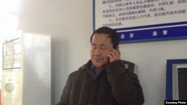 程海律师在看守所被打后报警。（微博图片）