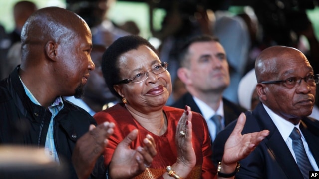 From Left: Mandla Mandela, grandson of former president Nelson Mandela, Graca Machel, wife of Mandela, and president Jacob Zuma attend the opening of the revamped Nelson Mandela Centre of Memory in Johanne*****urg, Nov. 18, 2013.