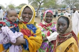 Women with their children for displaced persons in Zam Zam camp in North Darfur, Sudan.