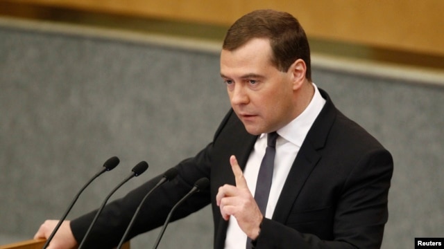 Thủ tướng Nga Dmitry Medvedev nói rằng không còn ai để chính phủ Nga giao tiếp ở Ukraina