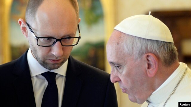 Thủ tướng Ukraine Arseniy Yatsenyuk hội kiến Ðức giáo hoàng Phanxicô tại Vatican, 26/4/2014