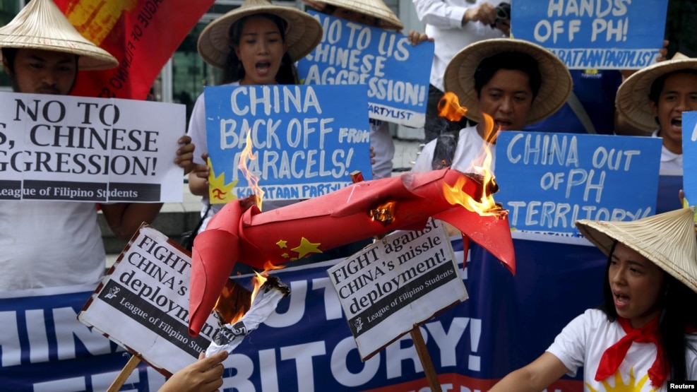 Trước đây, người dân hai nước cũng đã nhiều lần cùng nhau sát cánh phản đối các hành động tuyên bố chủ quyền của Bắc Kinh ở biển Đông.