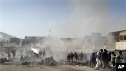 کابل: په ٢٠١١ کال کې د محرم په مراسمو کې چاودنه وشوه چې لسگونه کسان په کې ووژل شول.