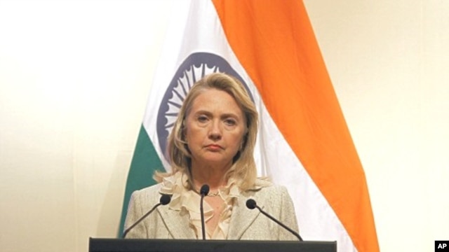 Ngoại trưởng Mỹ Hillary Clinton trong cuộc họp báo tại New Delhi, ngày 8/5/2012
