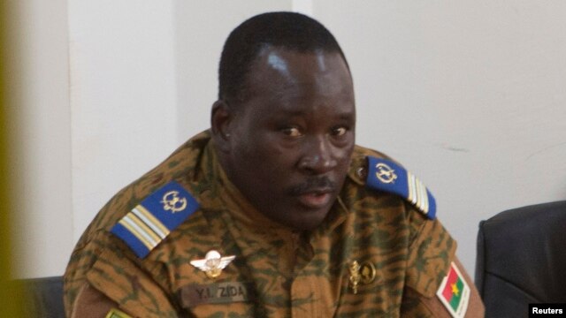 Waziri mkuu wa Burkina Faso Luteni Kanali Isaac Zida 