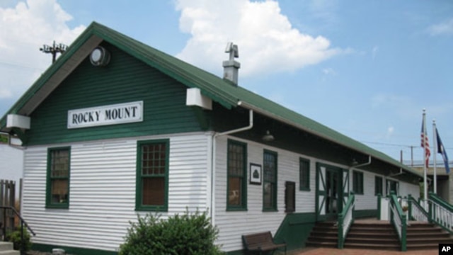 The Crooked Road generally begins in Rocky Mount, where a restored train station is the town's Chamber of Commerce and Visitors Center.
