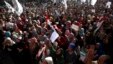 Demonstran anti pemerintah melakukan unjuk rasa anti Presiden Morsi dan anti Ikhwanul Muslimin di Lapangan Tahrir, Kairo, 17 Mei 2013. 