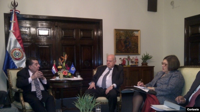 Además de Insulza y de la embajadora de EE.UU. ante la OEA, Carmen Lomellin, la delegación también incluye a los representantes de México, Haití, Canadá y Honduras. (Foto por cortesía de la OEA).