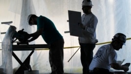 La economía de Estados Unidos apenas decreció en el último cuarto de 2012, pero hay señales positivas de recuperación.