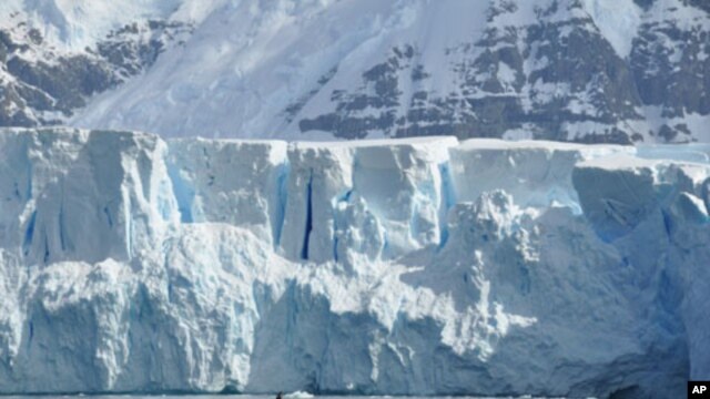 Warmer ocean water is heating the ice shelves from below. Ice shelves are large masses of ice which stick out from the land over the sea. 