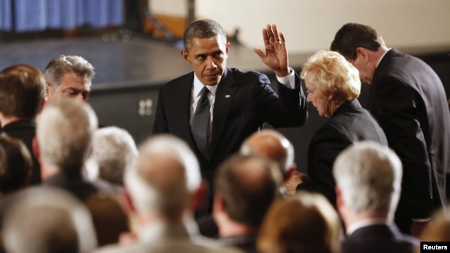 Chegada do presidente Barack Obama a cerimonia de vigilia em honra as vítimas do massacre -  16 Dezembro 16 2012