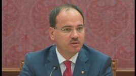 Nishani komenton për heqjen e fotos