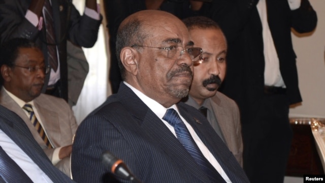 Tổng thống Sudan Omar al-Bashir tại cuộc họp thượng đỉnh với lãnh đạo Nam Sudan ở Addis Ababa, 5/1/2013