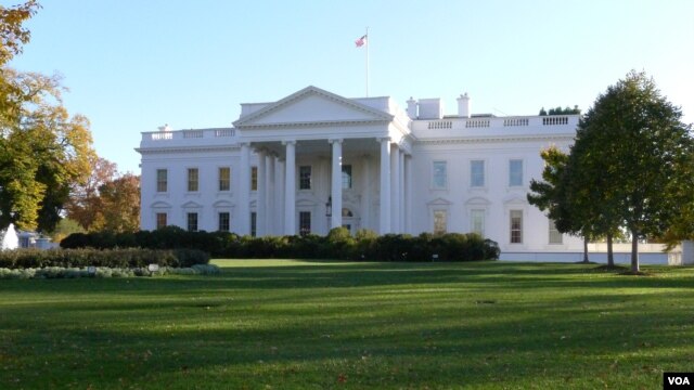 美国总统官邸白宫 (美国之音张松林拍摄)