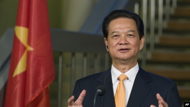 Trong thông điệp đầu năm ngoái 2014, nhà lãnh đạo chính phủ Việt Nam cam kết sẽ dồn nỗ lực xây dựng một nhà nước pháp quyền, “phát huy quyền làm chủ của nhân dân”.