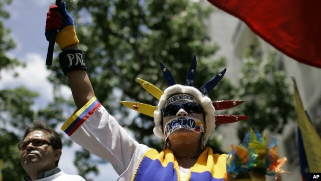 Con esta sanción, activistas venezolanos advierten que la escandalosa suma de la multa, y el embargo ejecutivo al canal sería un intento por sacarlo del aire.