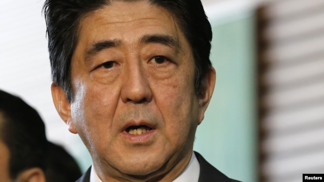 Yamaguchi es el primer legislador japonés que visita China desde que el gobierno de Shinzo Abe (Foto) tomó las riendas del país el mes pasado.