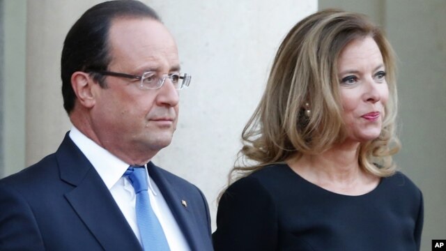 Tổng thống Pháp Francois Hollande và bà Valerie Trierweiler