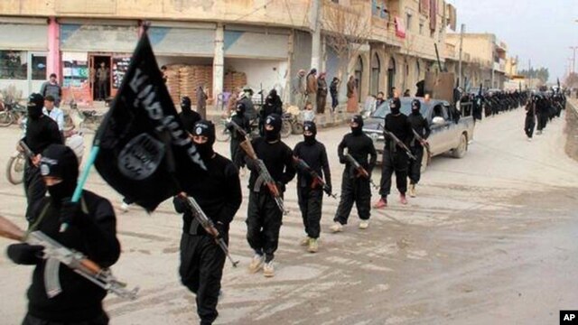 Ngoại trưởng Mỹ nói rằng các chiến binh của nhóm ISIS đã chứng tỏ sự tàn bạo và man rợ rất đáng kinh tởm.