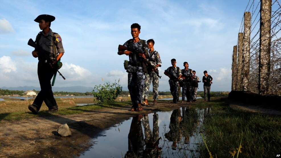 အၾကမ္းဖက္တုိက္ခိုက္ခံရၿပီးေနာက္ ျမန္မာ-ဘဂၤလားေဒ့ရွ္နယ္စပ္ စည္း႐ိုး လံုျခံဳေရးတင္းက်ပ္။ ( ေအာက္တိုဘာ ၁၄၊ ၂၀၁၆)