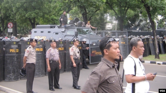 Pengamanan aparat kepolisian di Jakarta dalam mengantisipasi sebuah unjuk rasa. (Foto: Dok)