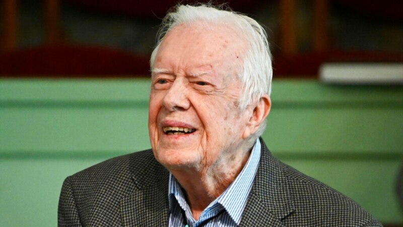 Expresidente Jimmy Carter celebra discreto cumpleaños 97