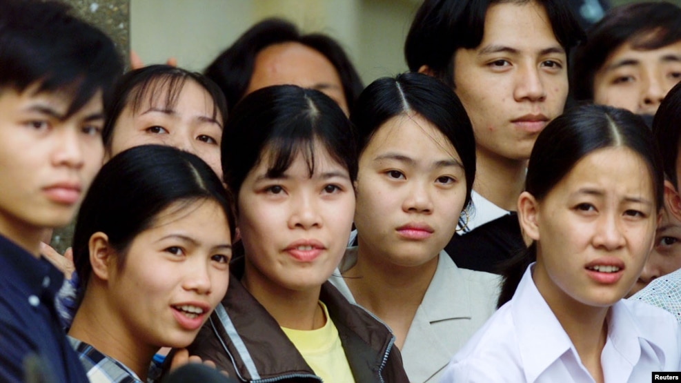Bộ trưởng GD&ĐT cho biết khoảng 80% sinh viên ra trường có việc làm nhưng theo giáo sư Nguyễn Lân Dũng, công tác đào tạo của ngành giáo dục Việt Nam chưa phù hợp với nhu cầu của xã hội. (Ảnh minh hoạ)