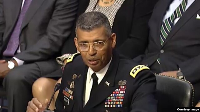 ºó¼¾Æ® ºê·è½º ÁÖÇѹ̱º»ç·É°ü Áö¸íÀÚ°¡ 19ÀÏ ¹Ì »ó¿ø ±º»çÀ§¿øÈ¸°¡ ½Ç½ÃÇÑ Ã»¹®È¸¿¡ Ãâ¼®ÇØ Áõ¾ðÇϰí ÀÖ´Ù. »çÁø = ¹Ì »ó¿ø ±º»çÀ§¿øÈ¸ µ¿¿µ»ó ĸó.