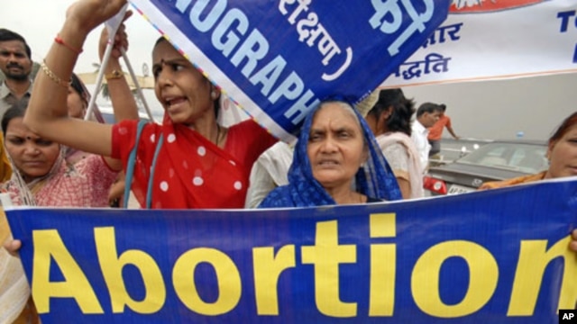 Women attend a rally against abortion in the southern Indian city of Hyderabad, October 2, 2008 (file photo)