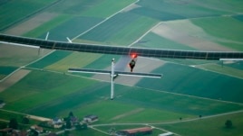Fluturimi i parë me avion diellor përreth botës