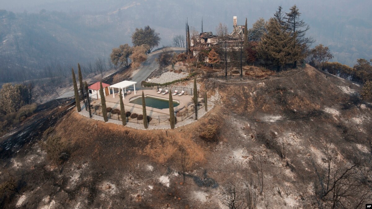 Incendios toman fuerza en California y luchan para evitar que llegue a casas