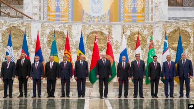 Саммит глав стран СНГ. Минск, Беларусь, 19 октября 2014.