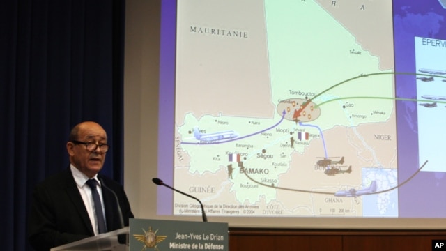 Ministro da defesa francês  Jean-Yves Le Drian explicadno intervenção no Mali