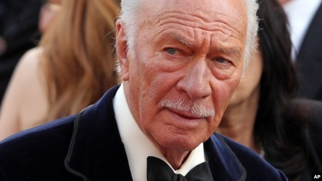 Christopher Plummer arrives before the 84th Academy Awards on Feb. 26, 2012, in Hollywood.
