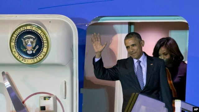 El presidente Barack Obama, acompañado de su familia, llegó a Buenos Aires.