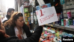 Fiebre de lotería en EE.UU. con gordo mayor a 2.000 millones