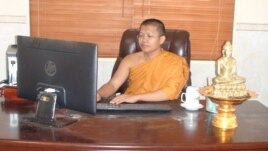 ព្រះតេជគុណ វជិរប្បញ្ញោ សាន សុជា ជាព្រះចៅអធិការវត្តមណីរតនារាម សង្កាត់រលាប ក្រុងពោធិ៍សាត់ ខេត្តពោធិ៍សាត់ ហើយព្រះអង្គក៏ជាគ្រូអប់រំសីលធម៌អាចារ្យទូទាំងប្រទេសនៃក្រសួងធម្មការនិងសាសនា។