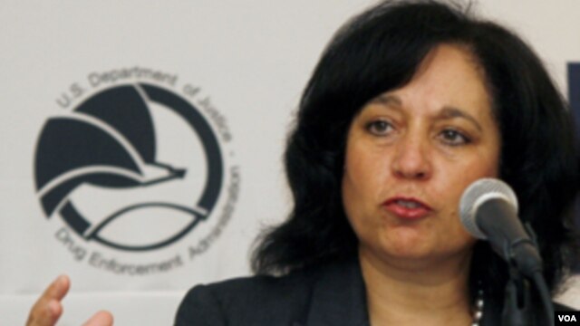 Bà Michele Leonhart, người đứng đầu Cơ quan Bài trừ Ma túy Hoa Kỳ nói ngân hàng Lebanese Canadian Bank giữ vai trò chính trong việc rửa tiền cho các tổ chức do Hezbollah kiểm soát trên toàn thế giới