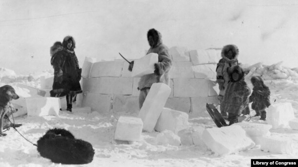 Building an Igloo