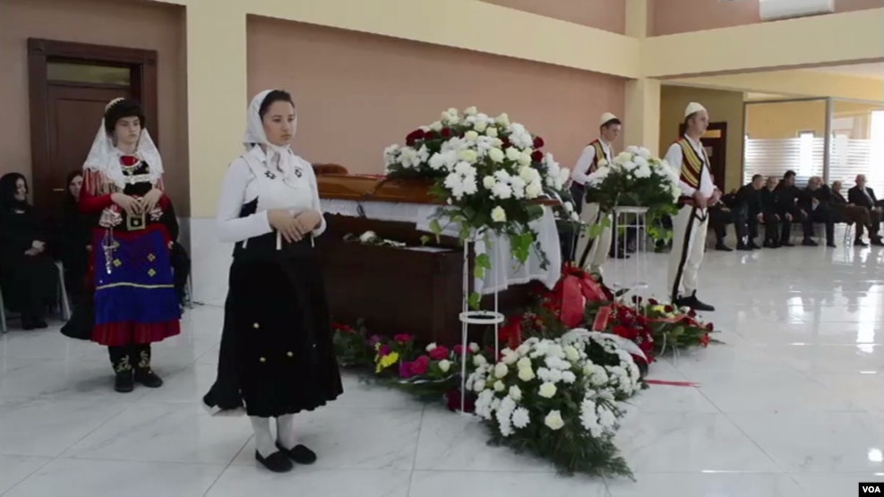 Ceremonia e varrimit për akademikun Gjelosh Gjokaj
