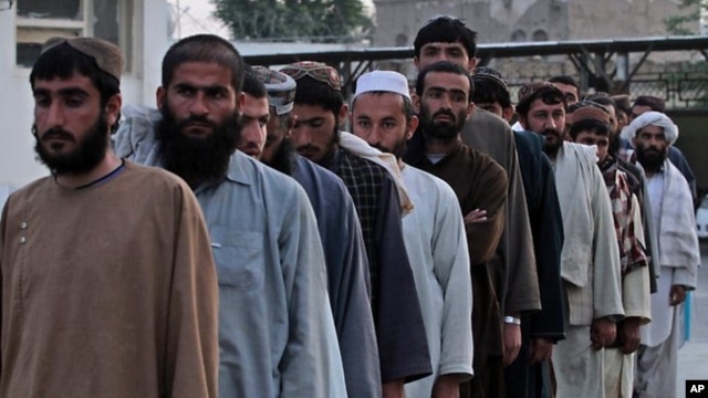 Các tù nhân Taliban.