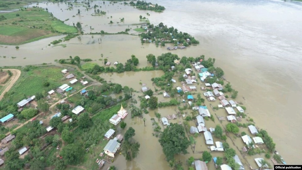 ခင္ဦးၿမိဳ႕နယ္၌ ဧရာ၀တီျမစ္ေရျမွင့္တက္ၿပီး ေရႀကီးေနပံု (MOI)