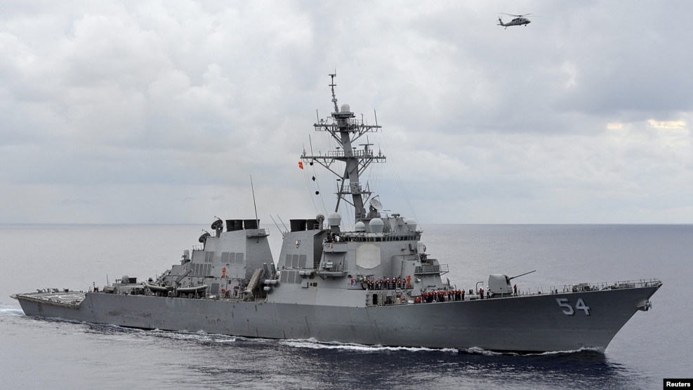 Tàu khu trục tên lửa dẫn đường USS Curtis Wilbur của Mỹ tuần tra trên Biển Đông. (Ảnh tư liệu)